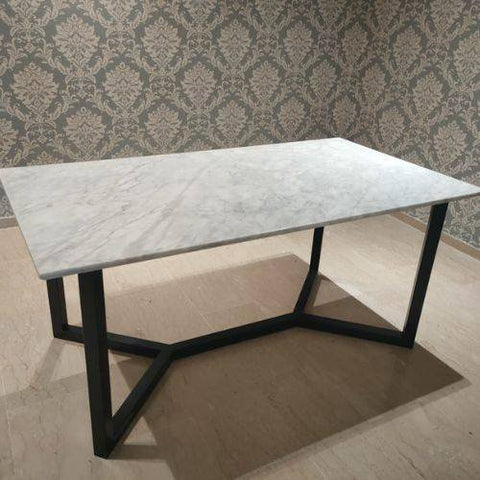 Table repas design pour 6 personnes – Style épuré et fonctionnel