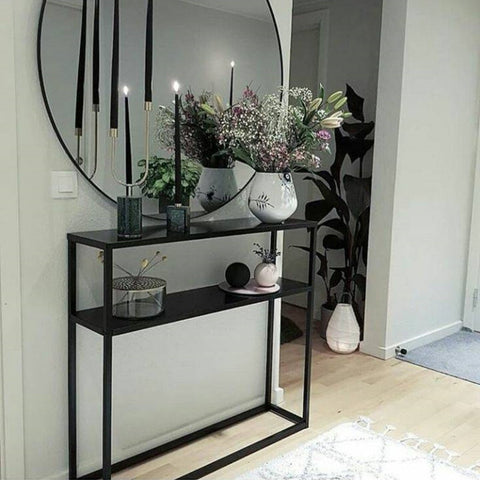 Console minimaliste en métal noir