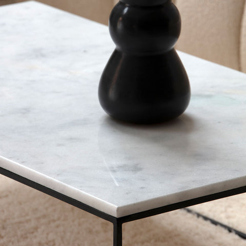 Table Basse Rectangulaire – Piètement Noir et Plateau en Marbre (Plusieurs Dimensions)