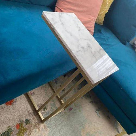 Table d’Appoint – Plateau en Marbre et Structure Métal Élégante