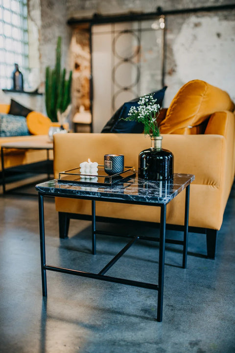 Table en Marbre Noir – Élégance Intemporelle et Finition Haut de Gamme