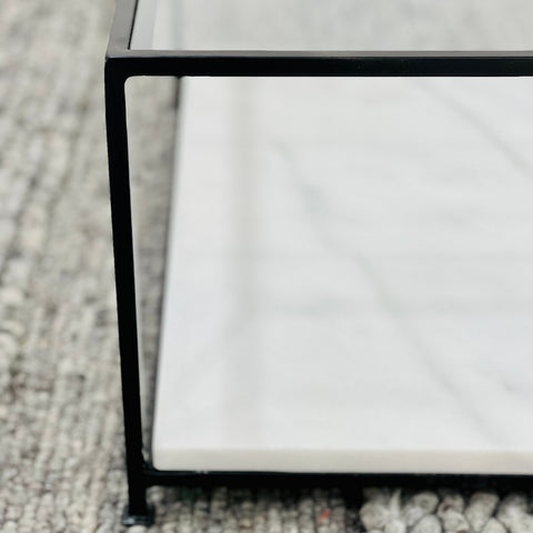 Table Basse – Plateau en Verre Trempé et Marbre Blanc Authentique
