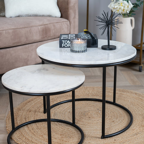 Table basse en marbre blanc style industriel