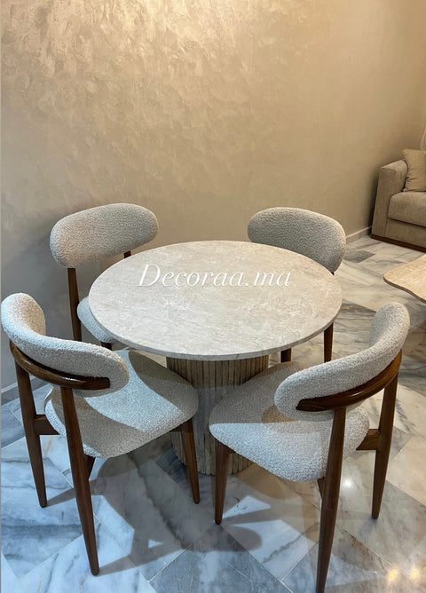 Table à manger MELORIA – Plateau en travertin Volubilis avec 4 chaises