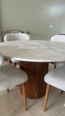 Table à manger LIVORIA – Plateau en travertin Volubilis avec 4 chaises