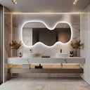 Grand miroir mural LED rétro-éclairé asymétrique ondulé ÉVÉLINA