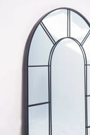 Miroir Arqué Noir – Cadre en Sections Verticales, Disponible en 4 Formats