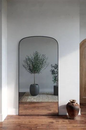 Miroir XXL à Contours Ondulés – Grand Format et Design Raffiné