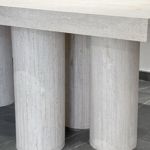 Table à Manger en Travertin – Design Élégant & Contemporain | ZORVIA