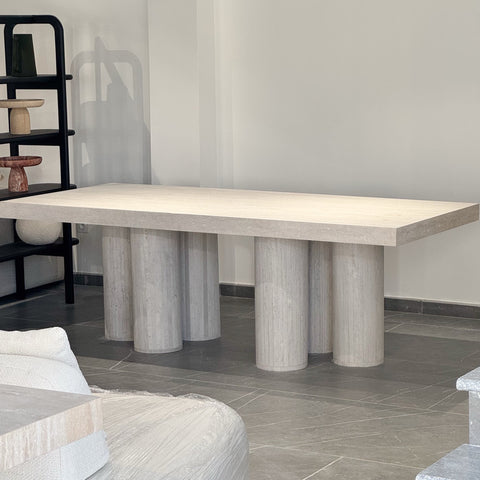 Table à Manger en Travertin – Design Élégant & Contemporain | ZORVIA