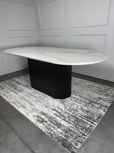 Table à Manger CALYSIA – Céramique Premium & Socle en Hêtre Massif Bardage