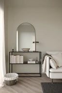 ELORIA Curved Mirror – Clean Lines and Modern Style