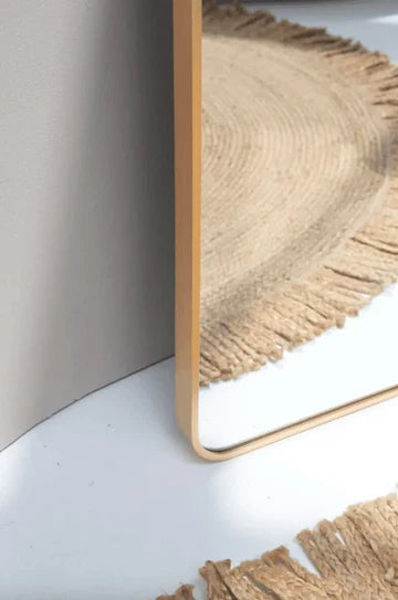 Miroir Doré Rectangulaire – Finition Luxe avec Angles Arrondis