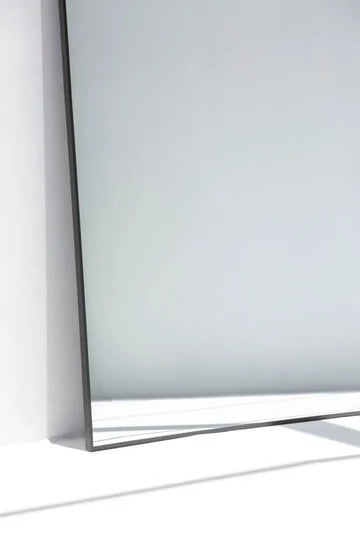 Miroir XXL à Contours Ondulés – Grand Format et Design Raffiné