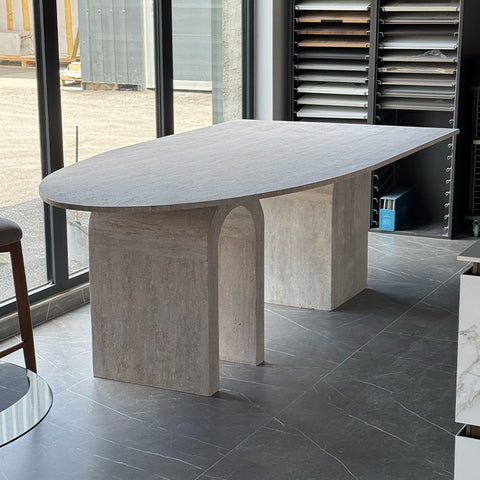 Table à Manger en Travertin 240×110 cm – Design Élégant en Pierre Naturelle | ARCELIA