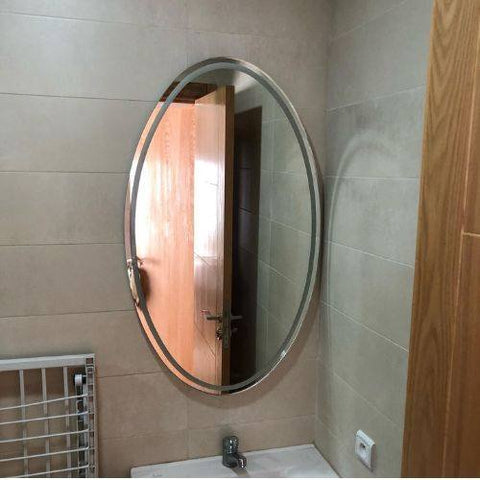Miroir mural ovale pour salle de bain – design élégant et fluide