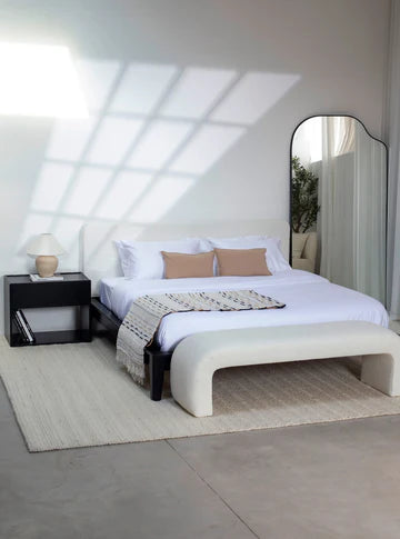 Miroir XXL à Contours Asymétriques – Style Unique et Audacieux