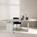 Table ovale en marbre (Rio)