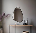 Miroir mural contemporain aux finitions raffinées