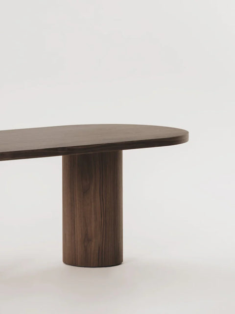 Table NOLVIA – Plateau Latte Massif Plaqué Noyer