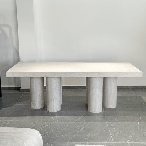 Table à Manger en Travertin – Design Élégant & Contemporain | ZORVIA